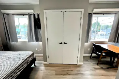 Cozy Micro Suites: Sleeps 2, Minutes to Downtown