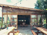 Hagiang-Holic Hotels in Dong Van