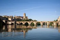 House combining old and new in Aveyron