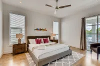 Luxury Home w/ Rooftop Patio - 7 Minutes to Downtown Hotels in Berry Hill