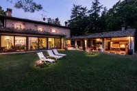 Splendid Villa Monte Quercione Hotels in 