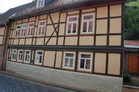 large, newly renovated half-timbered house with garage, pets welcome Hotels in Sudharz