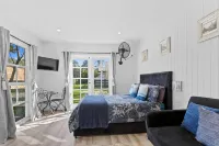 Cosy FarmStay@Harmony Cottage on Melbournes' Famous Mornington Peninsula
