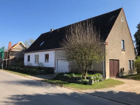Cottage on the Baltic Sea in a beautiful, absolutely quiet location.