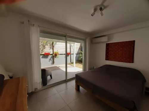 Spacieux t2 a 150 mettre de la plage jardin terrasse cheques ANCV acceptés Hotels in Le Diamant