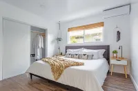 Stunning Newly Remodeled Home with Gorgeous Sunroom Hotels in East Pasadena