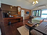 House of Moon Phase Các khách sạn gần Sunrise Lagoon Country Club