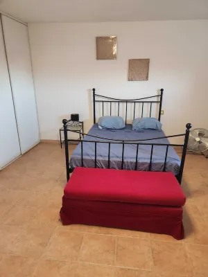 Charmante Maison de Village Pour 10, à 15 min de la mer - Idéal Familles et Amis
