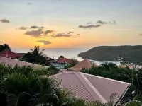 New villa with swimming pool, magnificent view of the caribbean sea, 1 'from the beach
