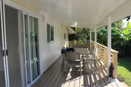 FARE AT MARIE LOU Отели в г. Муреа