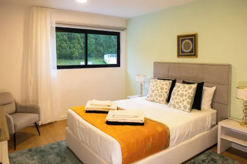 InSide Furnas is brand new home built in 2019