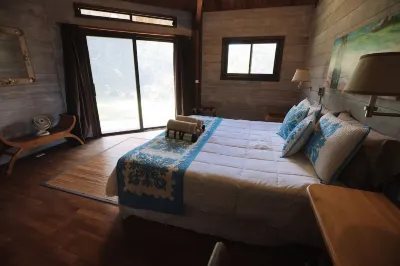 Beautiful Private Home with Stunning Views of Opunohu Bay Hôtels à proximité de : Moorea