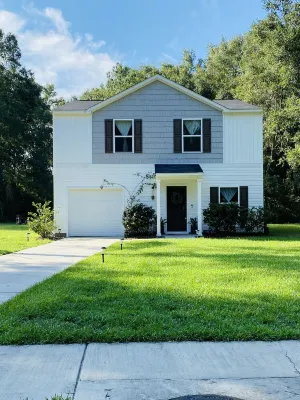 Colonels Island Boat House & Nearby Beaches.  MILITARY DISCOUNT (10%