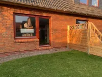 Cozy apartment with garden access