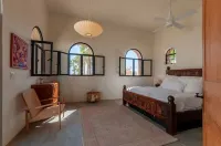 Casa Del Arte - a modern desert oasis ft. in Vogue