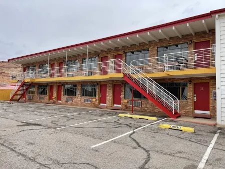 Apache Motel