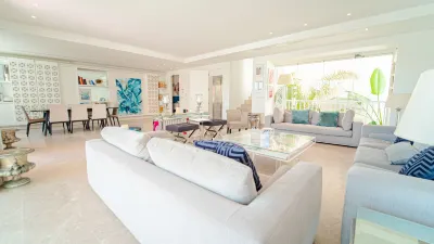 Maison darchitecte avec piscine et rooftop Hotels in 