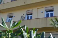 Sea View Apartment in the Center of Marsala- Sea View- free WIFI- FreeParking
