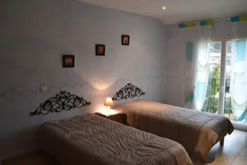 Air-conditioned villa, private pool 100m from the start of the Mont Ventoux climb