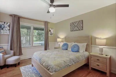 A Summer Getaway Near Shenandoah Park & Resort Fun!