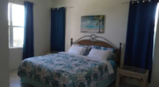 Incredible 4 Bedroom Villa-Ocean Front with a Dock!  15% May Discount!