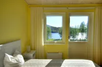 Comfortable holiday home in exclusive location, only 150 m to an own beach Hotels in Sunne