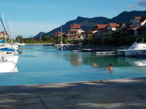 Luxury apartment set on a private island – Eden Island – with wireless Internet - Wifi