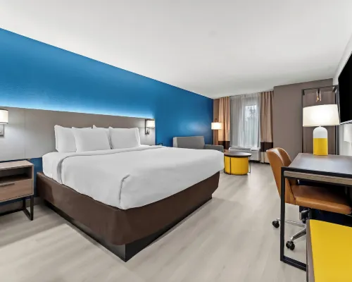 Comfort Inn & Suites Perry National Fairgrounds Area Hotels in Perry