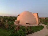 Yourtes Insolites et Entièrement Écologiques Avec Piscine Hotels in 