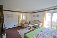 Hotel-Restaurant Zum Hirschhaus Inklusive Chiemgau Karte Hotels in Ruhpolding