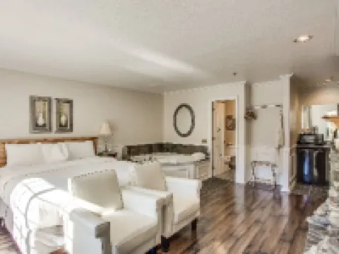 Leavenworth Village Inn