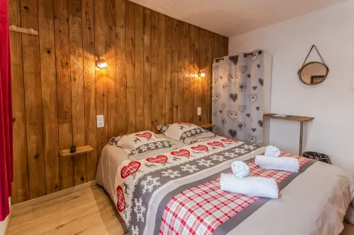 Auberge Le Vieux Chaillol Hôtels à : Ancelle