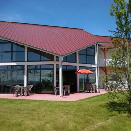 FastHotel Montmarault - Auberge du Grand Champ