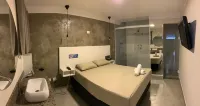 Bob Motel
