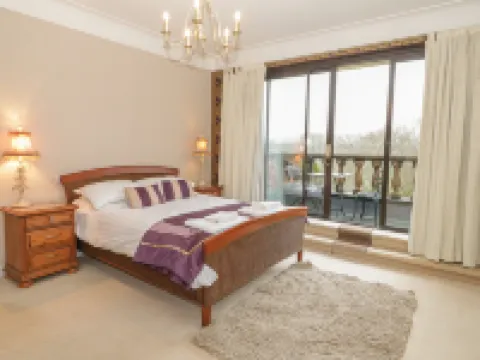 Richmond Hall Hotels in 