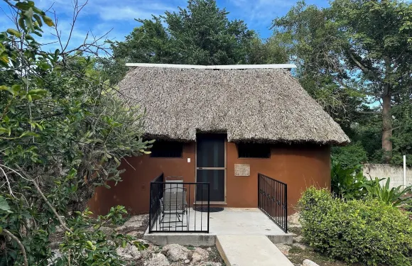 烏斯馬爾的醃洋蔥民宿和餐廳