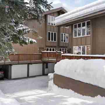 Winterset 8 Pet Friendly 4 Bedroom Townhouse by Redawning Hotel Exterior