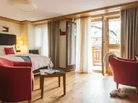 La Couronne Hotel & Spa Hotels near Triftji