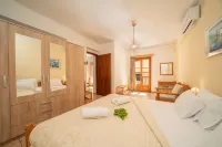 Alexatos Studios & Apartments