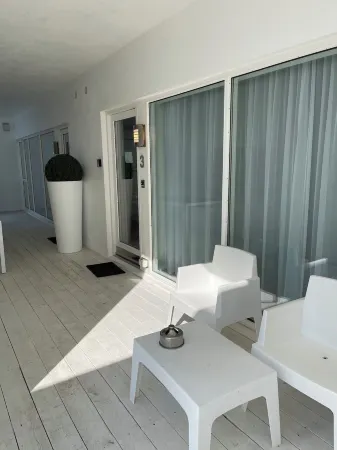 Halllandsnes Apartments Отели в г. Akureyrarbaer