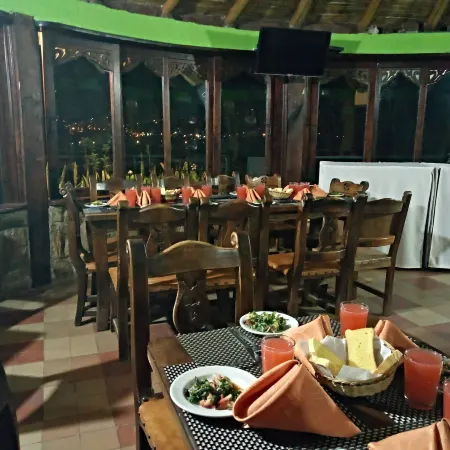 Hotel Cabañas San Cayetano