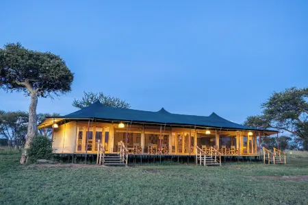 The African Kongoni Serengeti Safari Camp Отели в г. Серенгети