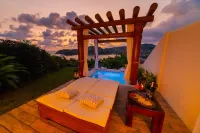 Tentaciones Boutique Hotel - Ocean View & Private Pools - Adults Only - Airport Shuttle