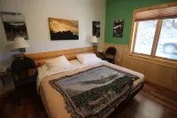 York Creek Bed & Breakfast Hotels in Blairmore