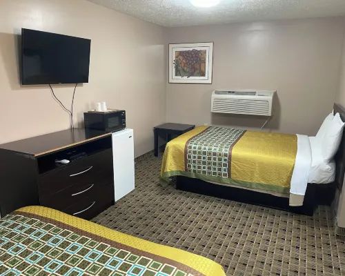 Economy Inn & Suites Hotels in Ashtabula County