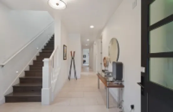 펫프렌들리 카이른 홈, 프라이빗 핫텁과 파이어 핏 있음, 뒷 파티오 바이 레드어닝