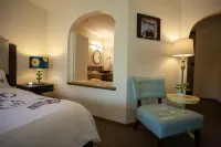 Bavarian Inn, Black Hills Hotels in Custer