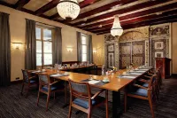Hotel de Lindeboom Hotels in Huisduinen