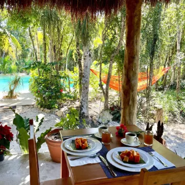 Glamping Bunga Lotus