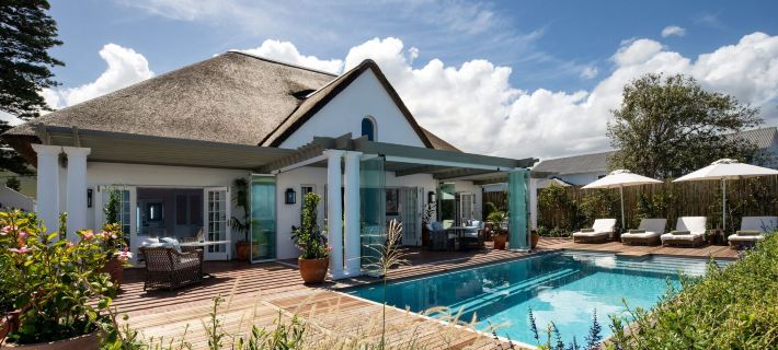 La Fontaine Guest House Hermanus Hotele w: Hermanus